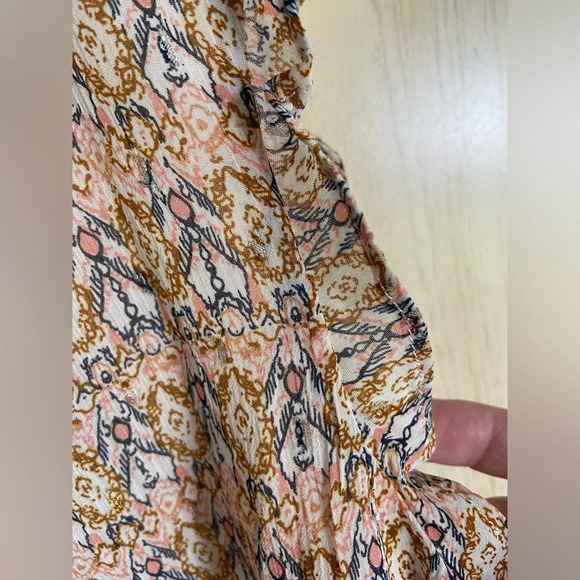 Blue Sol Womens Sleeveless Print Ruffle Top Blouse Neutrals Sz XL - Picture 3 of 9